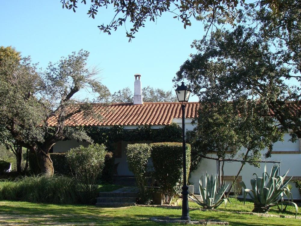 Finca Dehesa Tres Riveros Эррера-де-Алькантара Экстерьер фото